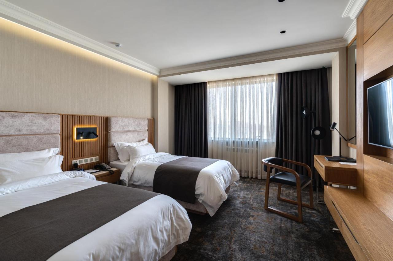 Frankfort Hotel And Spa Tashkent Exterior photo