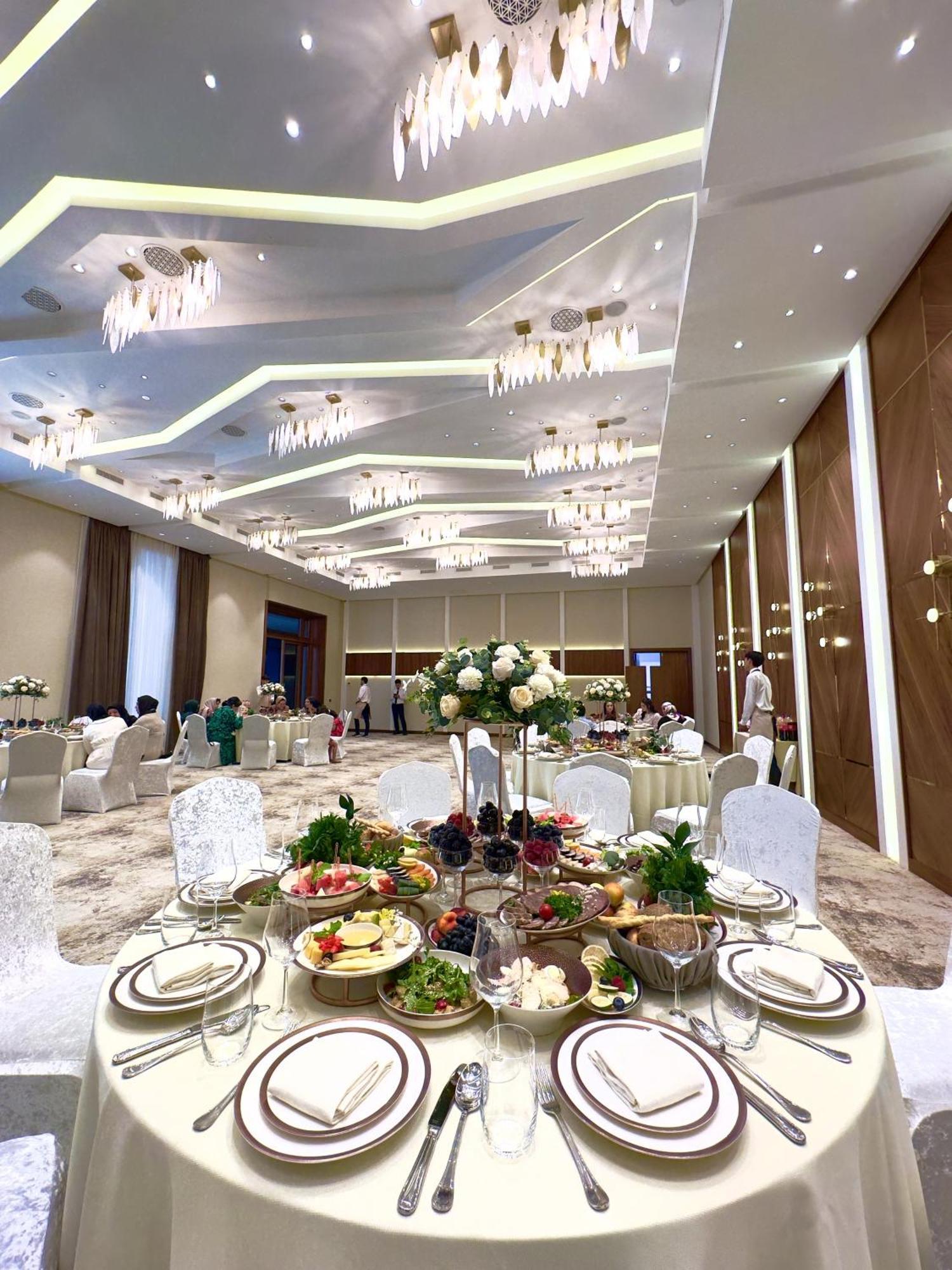 Frankfort Hotel And Spa Tashkent Exterior photo